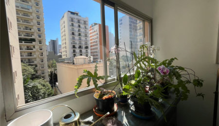Apartamento à venda com 3 quartos, sendo 2 suítes,  em Jardim Paulista, São Paulo, SP