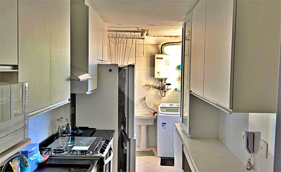 Apartamento à venda com 3 quartos, sendo 1 suíte, em Santo Amaro, São Paulo, SP