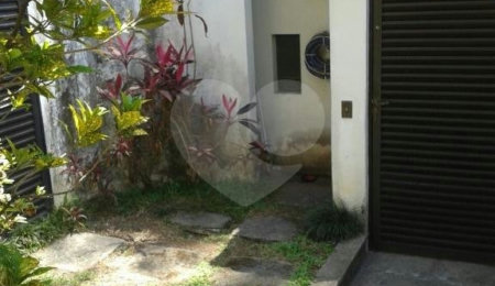 Sobrado à venda com 5 quartos, sendo 1 suíte,  em Tremembé, São Paulo, SP