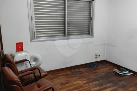 Casa à venda com 3 quartos, sendo 1 suíte,  em Vila Mascote, São Paulo, SP