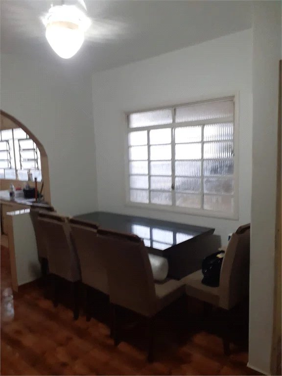 Sobrado à venda com 4 quartos, sendo 1 suíte, em Jardim Germânia, São Paulo, SP
