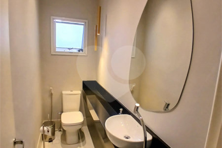 Casa à venda com 3 quartos, sendo 1 suíte, em Perdizes, São Paulo, SP