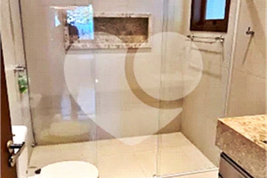 Casa à venda ou para alugar com 3 suítes no condomínio Jardim da Montanha I, Mairiporã - SP