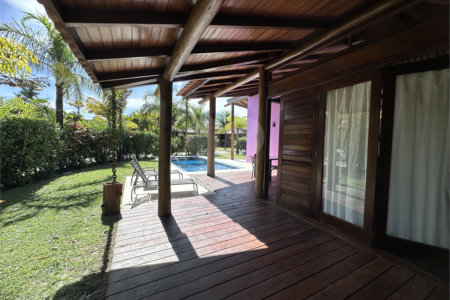 Casa à venda com 4 quartos, sendo 2 suítes, em Praia do Mutá, Porto Seguro, BA