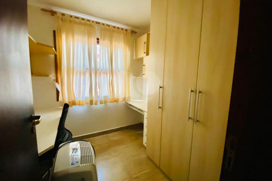 Sobrado à venda com 3 quartos, sendo 1 suíte, em Tremembé, São Paulo, SP