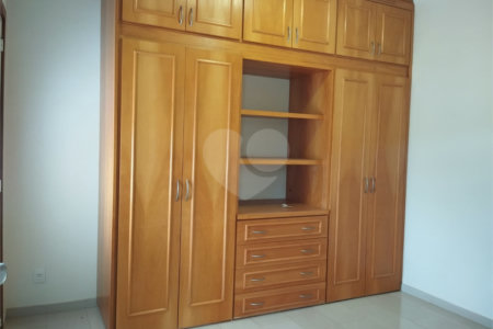 Sobrado à venda com 4 quartos, sendo 3 suítes, em Altos do Jaraguá, Araraquara, SP