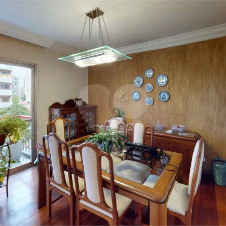 Apartamento à venda com 4 quartos, sendo 2 suítes, em Campo Belo, São Paulo, SP