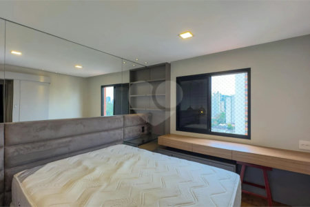 Apartamento à venda com 3 quartos, sendo 1 suíte, em Chácara Santo Antônio, São Paulo, SP