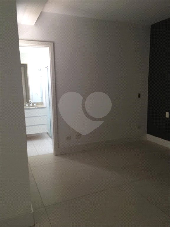 Apartamento à venda com 2 suítes em Vila Pereira Barreto, São Paulo, SP