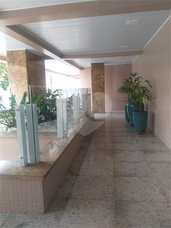 Apartamento à venda com 2 suítes em Guilhermina, Praia Grande, SP
