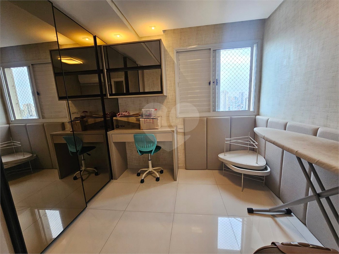 Apartamento à venda com 3 quartos, sendo 1 suíte, em Vila Regente Feijó, São Paulo, SP