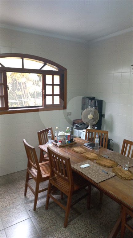 Casa à venda ou para alugar com 5 quartos, sendo 1 suíte,  em Vila Oliveira, Mogi das Cruzes, SP