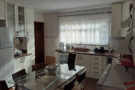 Sobrado à venda com 3 quartos, sendo 1 suíte, em Vila Maria Alta, São Paulo, SP