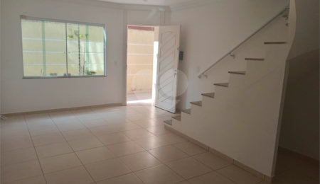 Casa à venda com 2 suítes no condomínio Villa Dell Victor, São Paulo - SP