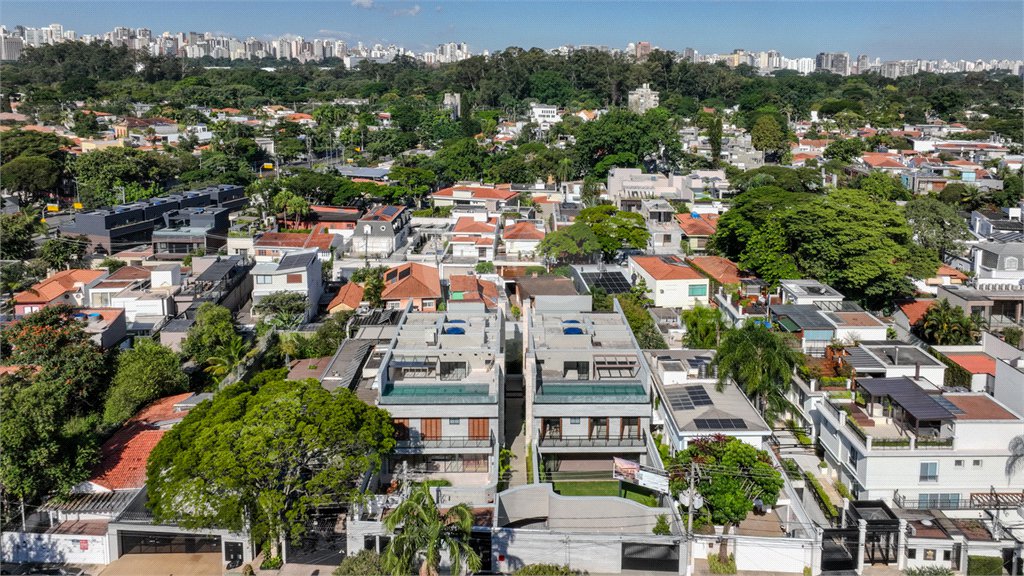 Casa à venda com 4 suítes no condomínio Teviot, São Paulo - SP