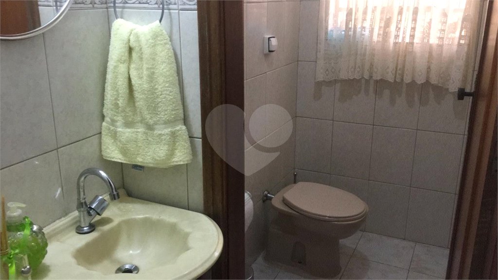 Sobrado à venda com 3 quartos, sendo 1 suíte, em Tremembé, São Paulo, SP