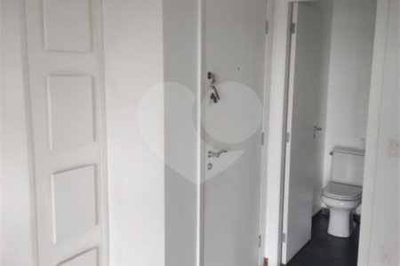 Apartamento à venda com 3 suítes em Vila Suzana, São Paulo, SP