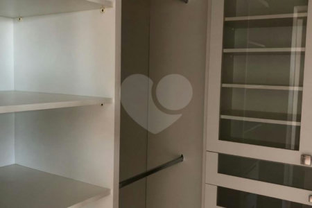 Apartamento à venda com 3 suítes em Vila Suzana, São Paulo, SP