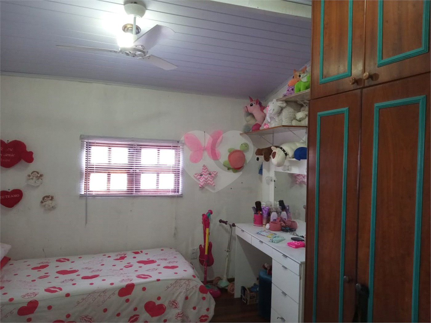 Sobrado à venda com 3 quartos, sendo 1 suíte,  em Vila Caputera, Mogi das Cruzes, SP