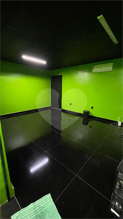 Loja à venda ou para alugar em Santíssimo, Rio de Janeiro, RJ