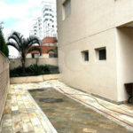 Apartamento com 138m², 3 dormitórios, sendo 3 suítes, 2 vagas de garagem, à venda na Vila Valparaiso em Santo André.