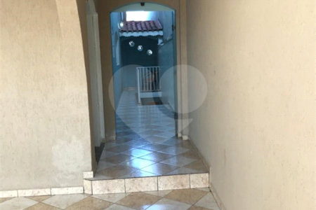 Sobrado à venda com 3 quartos, sendo 1 suíte, em Jardim Mauá, Mauá, SP