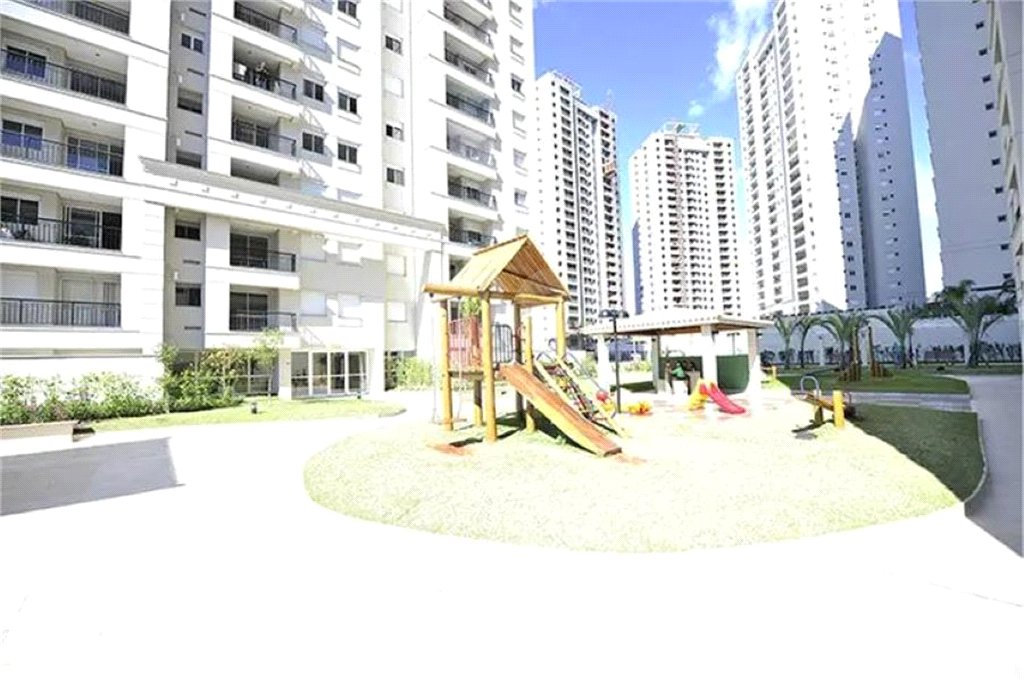 Apartamento à venda com 3 quartos, sendo 1 suíte,  em Vila Suzana, São Paulo, SP