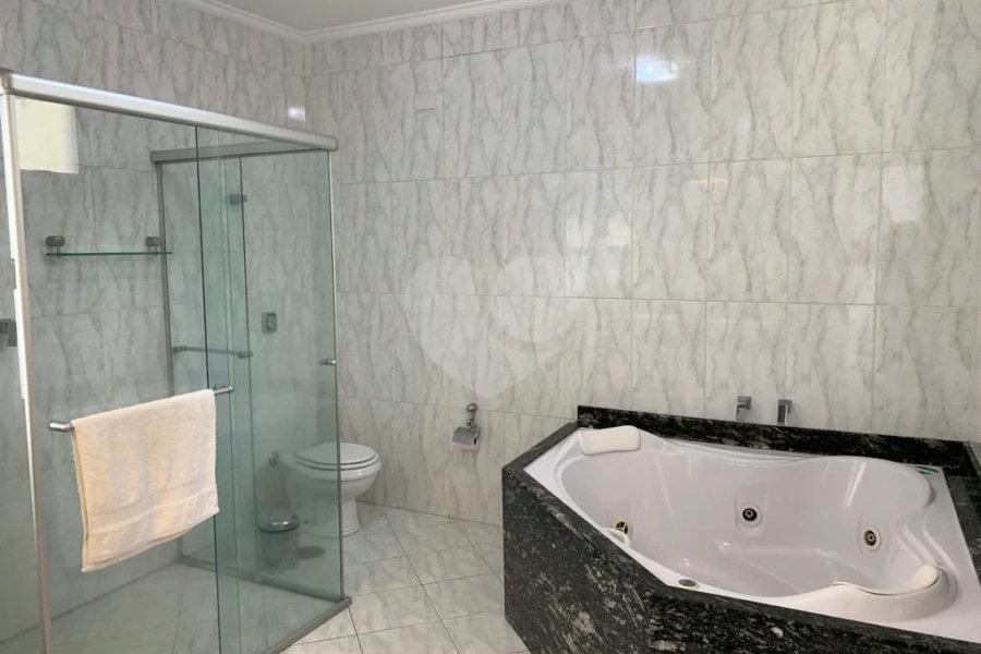 Sobrado à venda com 3 quartos, sendo 2 suítes,  em Tremembé, São Paulo, SP
