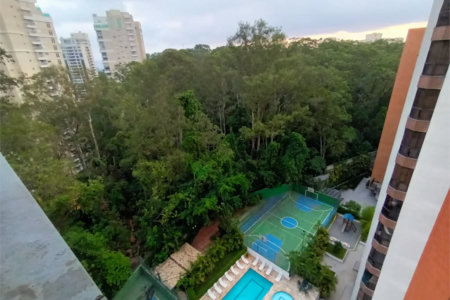 Apartamento à venda com 3 quartos, sendo 1 suíte, em Vila Andrade, São Paulo, SP