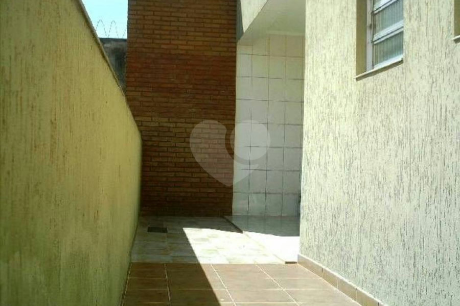 Sobrado à venda com 4 quartos, sendo 3 suítes, em Horto, São Paulo, SP