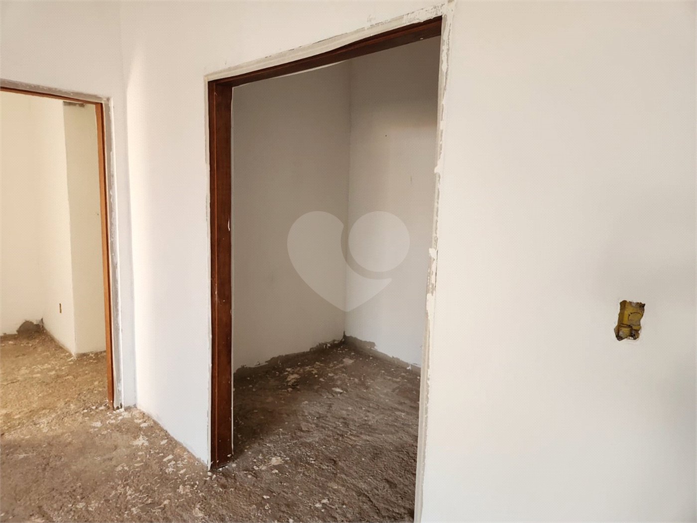 Casa à venda com 5 suítes em Residencial Olivio Benassi, Matão, SP