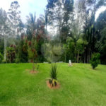 Sobrado à venda com 4 suítes em Serra da Cantareira, Mairiporã, SP