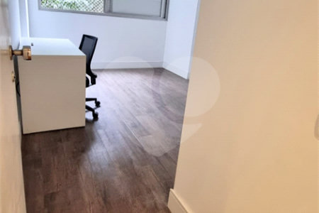 Apartamento à venda com 3 quartos, sendo 1 suíte, em Perdizes, São Paulo, SP