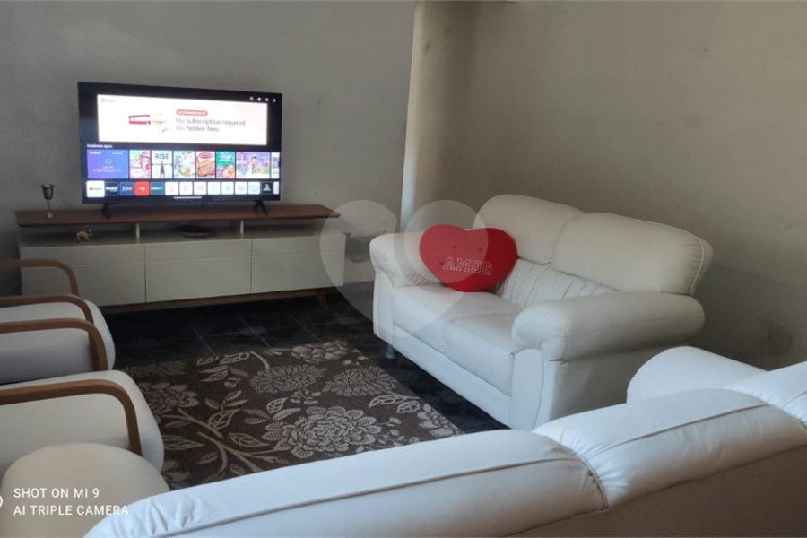 Casa à venda com 4 quartos, sendo 3 suítes, no condomínio Sausalito, Mairiporã - SP