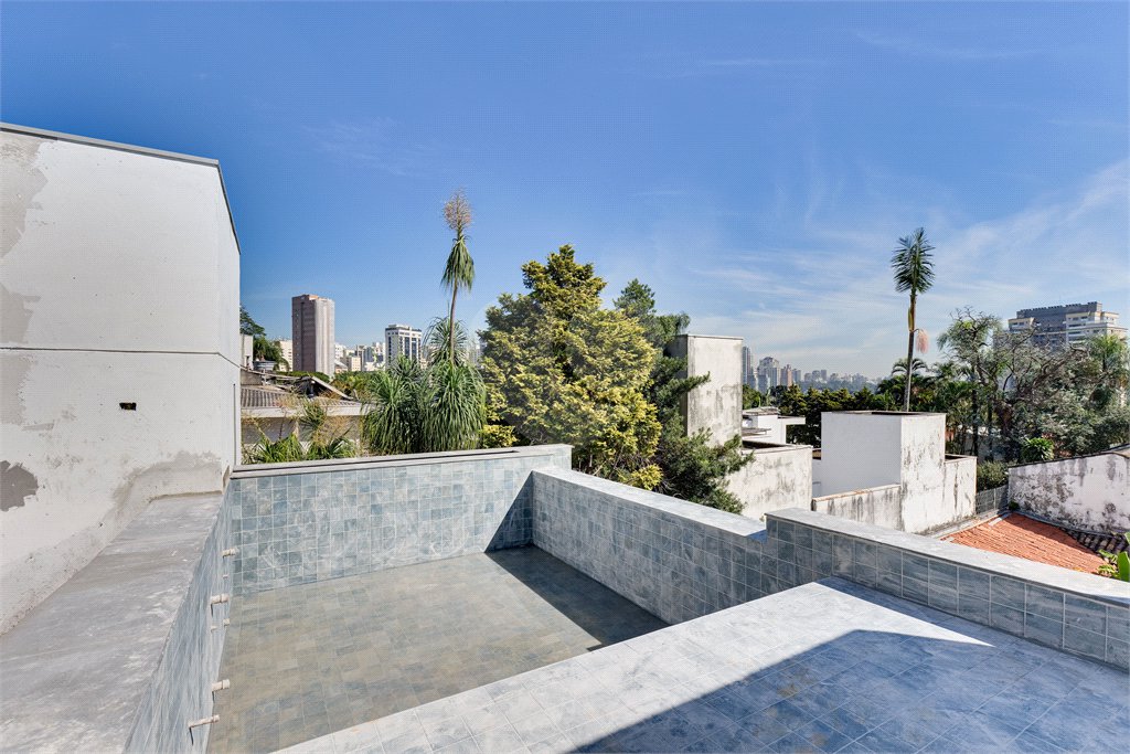 Casa à venda com 4 quartos, sendo 2 suítes, no condomínio Casa Jardim Ibirapuera, São Paulo - SP