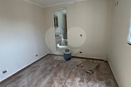 Sobrado à venda com 3 quartos, sendo 1 suíte, em Vila Mazzei, São Paulo, SP