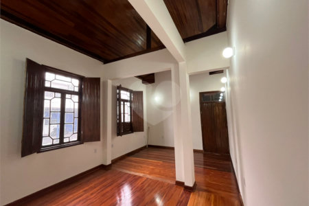 Casa para alugar com 2 quartos no Centro, Mogi das Cruzes, SP