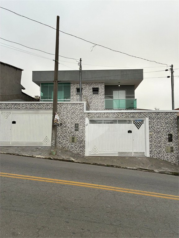 Sobrado à venda com 3 quartos, sendo 1 suíte, em Vila Maricy, Guarulhos, SP
