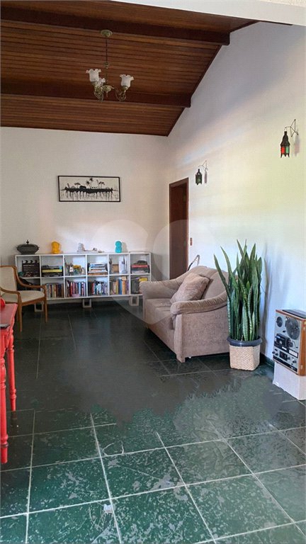Casa à venda com 3 quartos, sendo 1 suíte,  em Pinheirinho, Vinhedo, SP