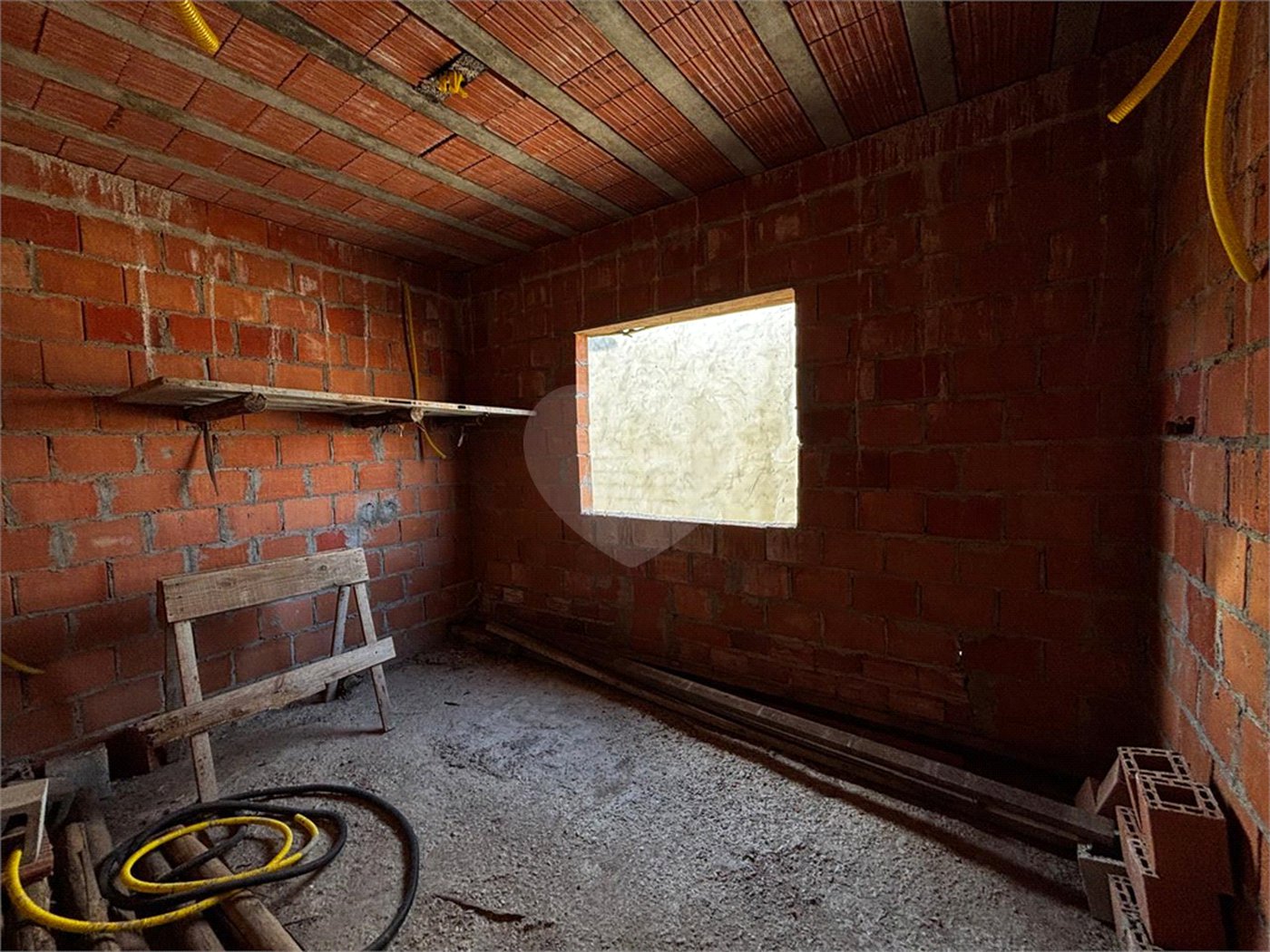 Casa à venda com 3 quartos, sendo 1 suíte, em Jardim Santa Cruz, Salto, SP