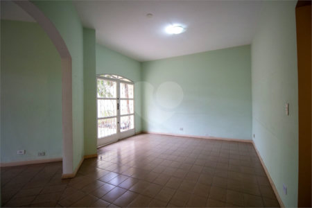 Casa à venda ou para alugar com 4 quartos, sendo 1 suíte, no Centro, São Roque, SP