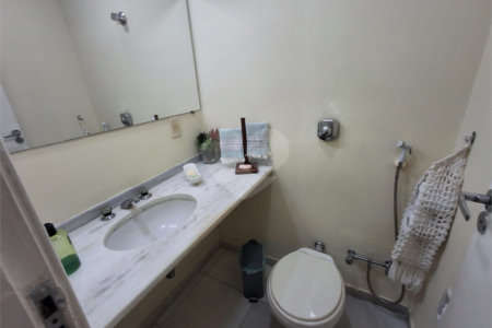 Apartamento à venda com 4 quartos, sendo 1 suíte, em Tijuca, Rio de Janeiro, RJ