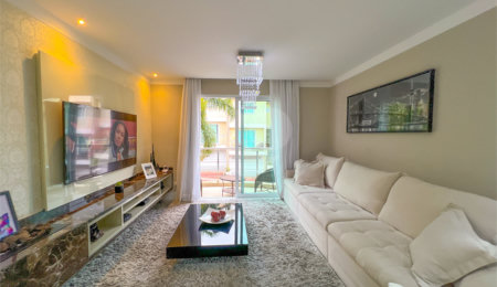 Casa à venda com 4 quartos, sendo 2 suítes,  no condomínio Floradas da Serra, São Paulo - SP