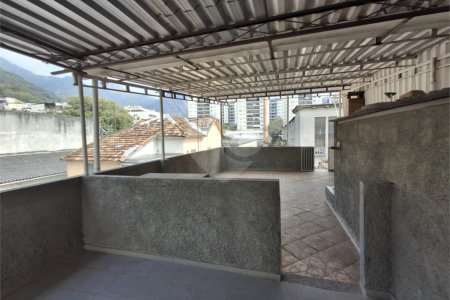 Casa à venda com 6 quartos, sendo 1 suíte, em Andaraí, Rio de Janeiro, RJ
