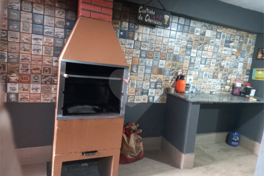 Sobrado à venda com 3 quartos em Jardim Peri, São Paulo, SP