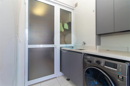 Apartamento para alugar com 2 quartos, sendo 1 suíte, em Pinheiros, São Paulo, SP