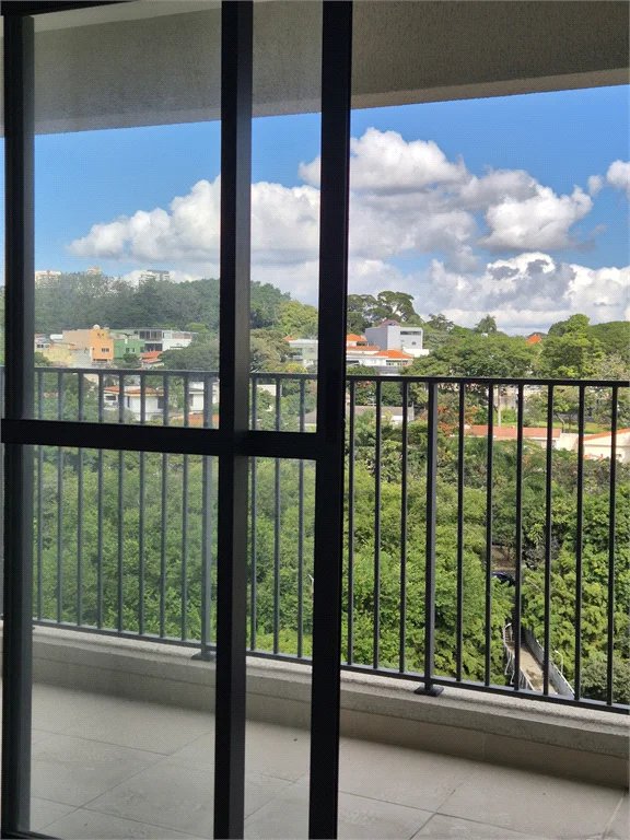Apartamento à venda com 3 quartos, sendo 1 suíte, em Vila Anastácio, São Paulo, SP