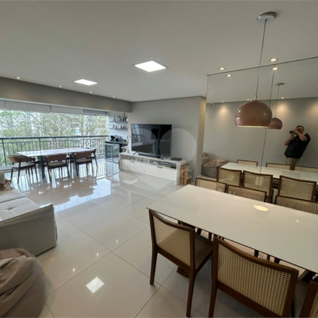 Apartamento à venda com 2 suítes em Parque Reboucas, São Paulo, SP