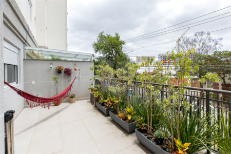 Apartamento à venda com 3 quartos, sendo 1 suíte, em Alto da Boa Vista, São Paulo, SP