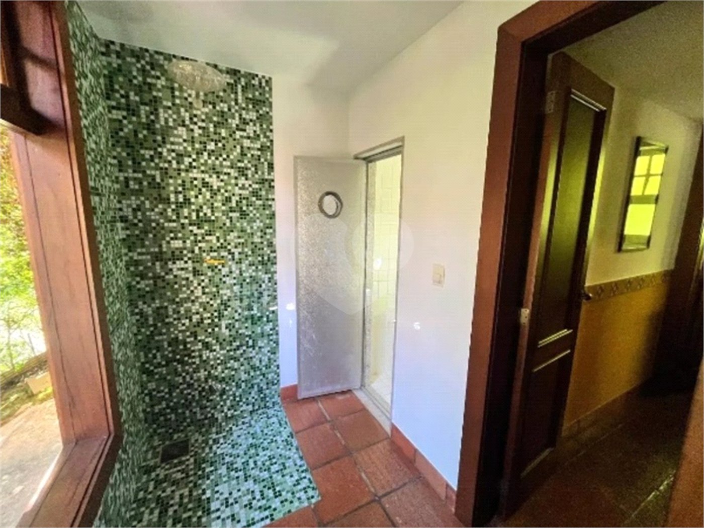 Casa à venda com 4 suítes no condomínio Quinta do Lago, Petrópolis - RJ